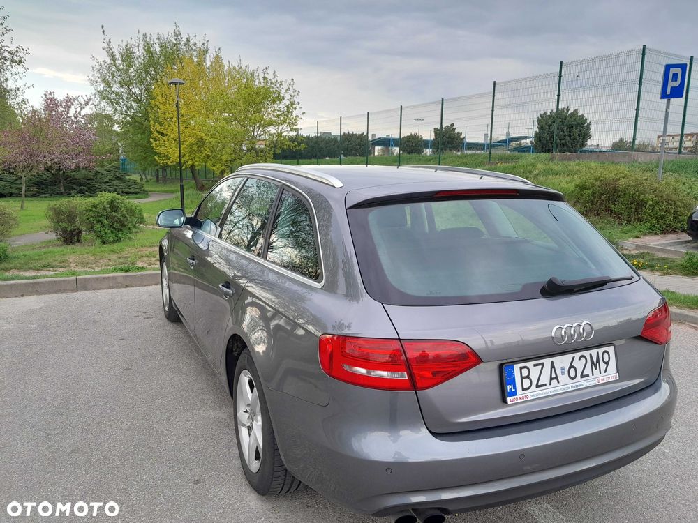 Audi A4 Limousine - 4
