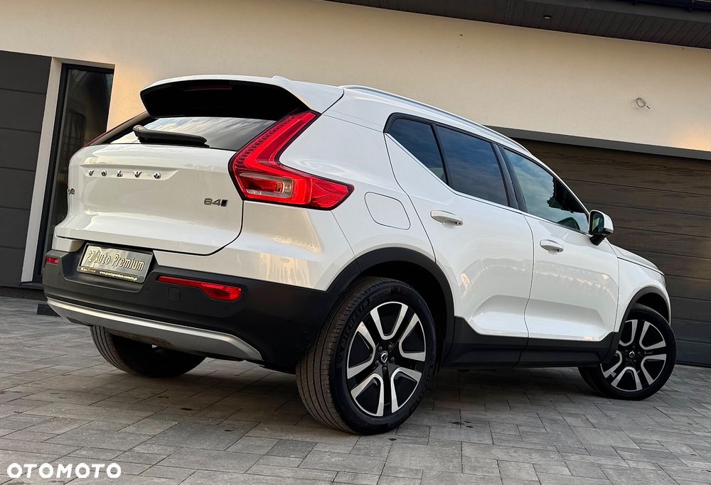 Volvo XC 40 B4 B AWD Geartronic Inscription - 4