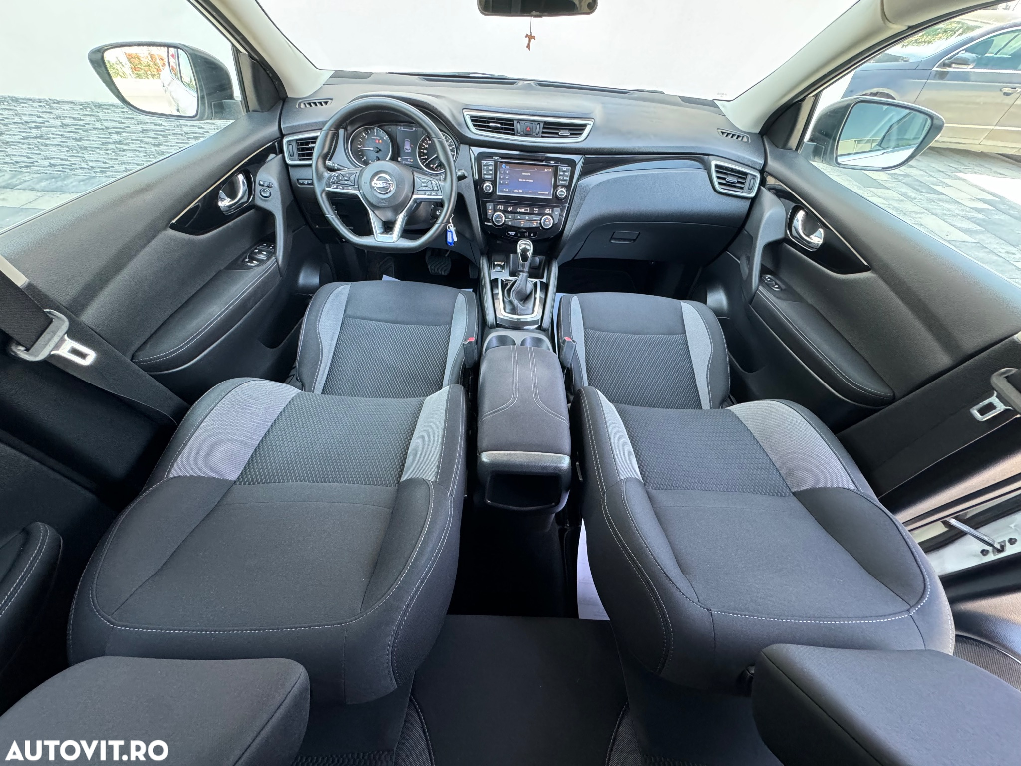 Nissan Qashqai 1.6 DCI Xtronic ACENTA - 7