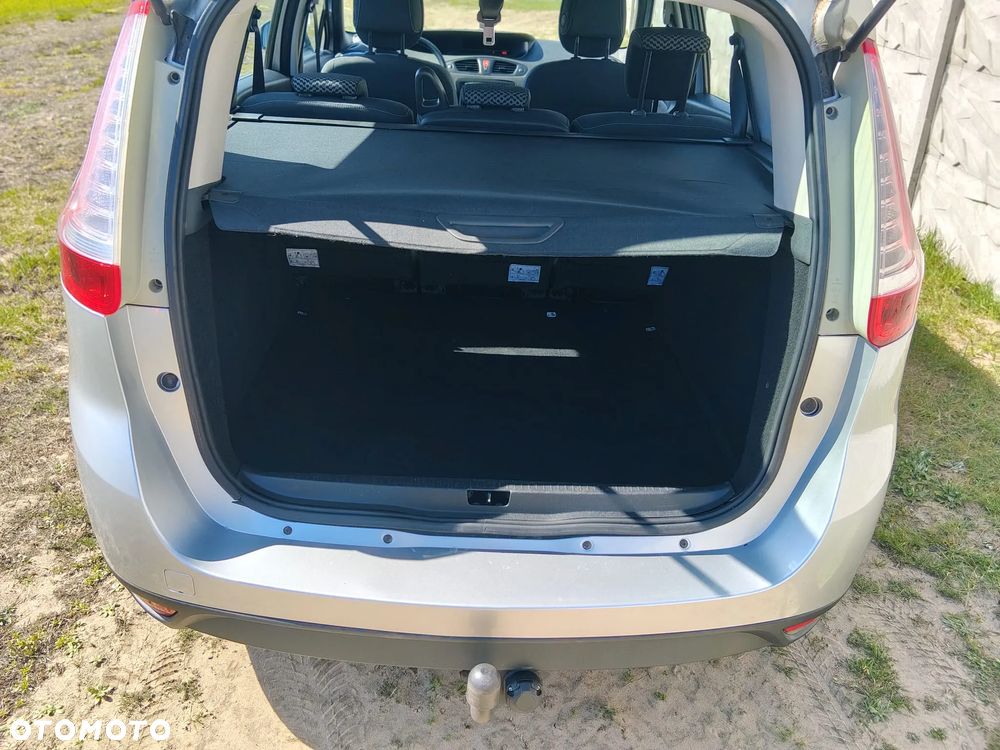 Renault Scenic - 8