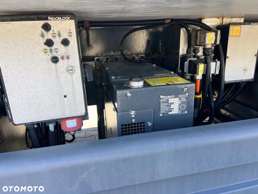 Mercedes-Benz ATEGO 1324 EURO 6 CHŁODNIA+DRZWI+WINDA+DRZWI BOCZNE FRIGOBLOCK BLOKADA MOSTU - 9