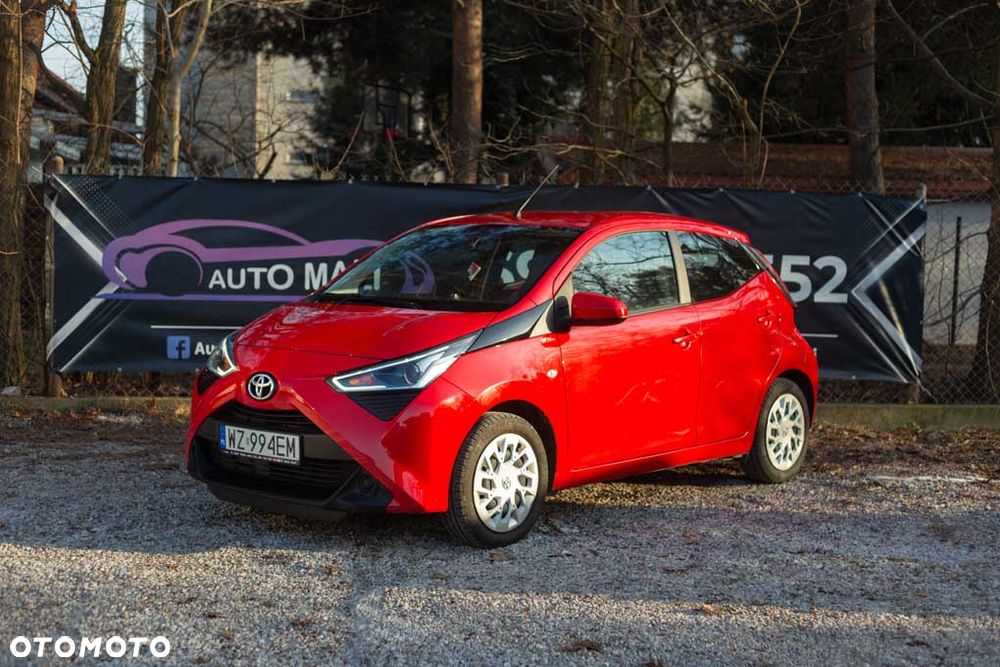 Toyota Aygo x-play connect - 2