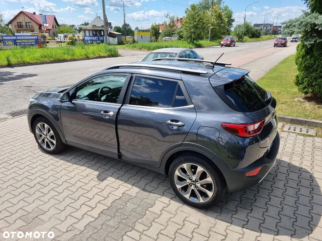 Kia Stonic 1.4 L - 4