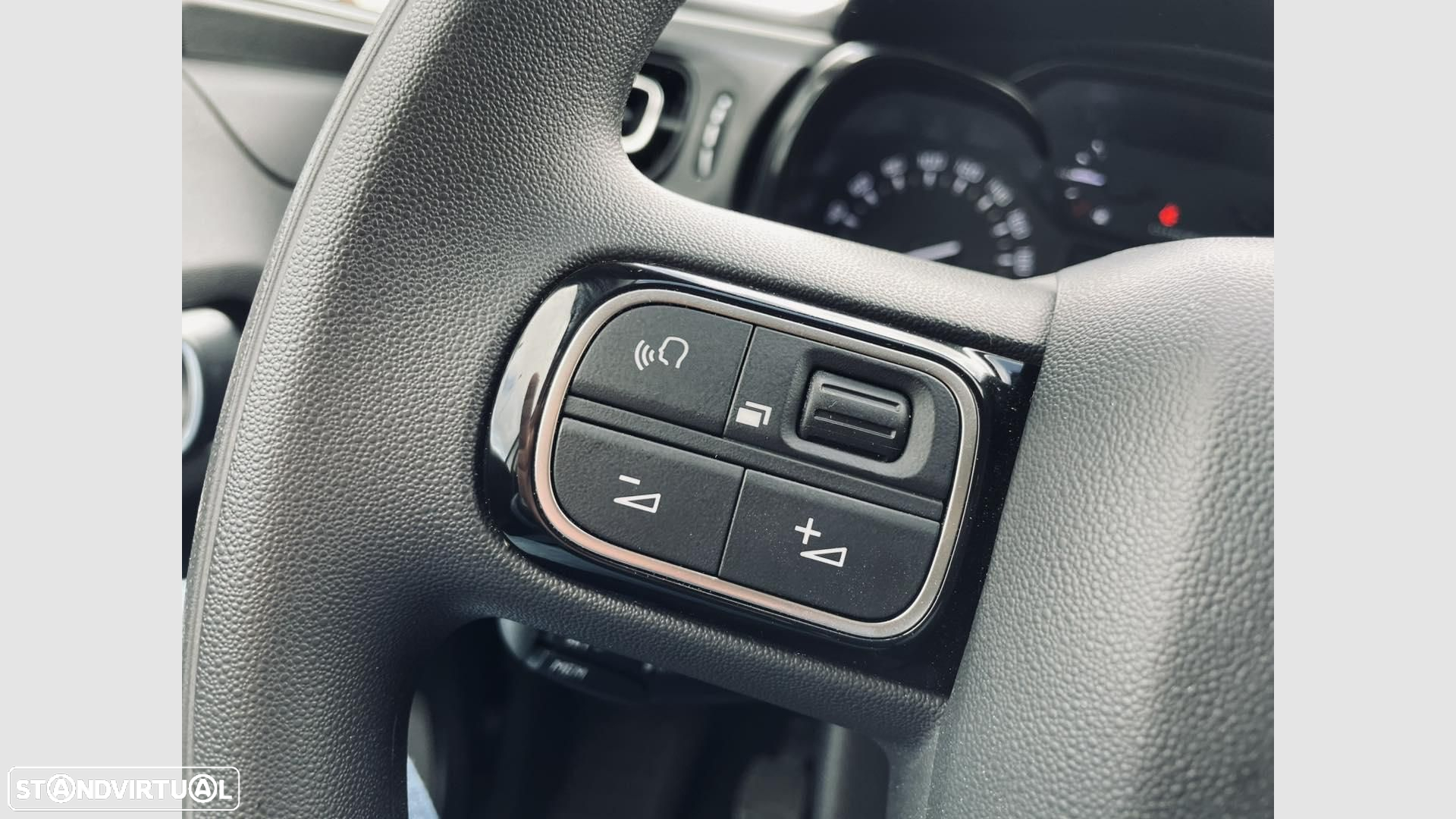 Citroën C3 1.2 PureTech C-Series - 12