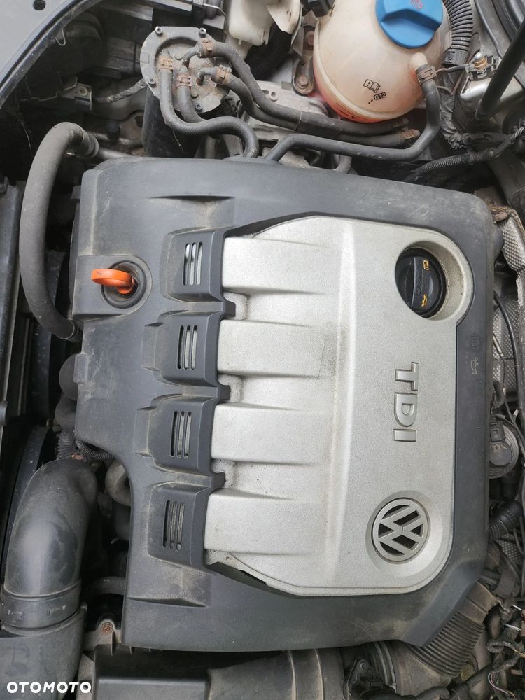 Volkswagen Passat 2.0 TDI DPF Comfortline - 9