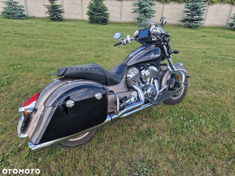 Indian Roadmaster - 2