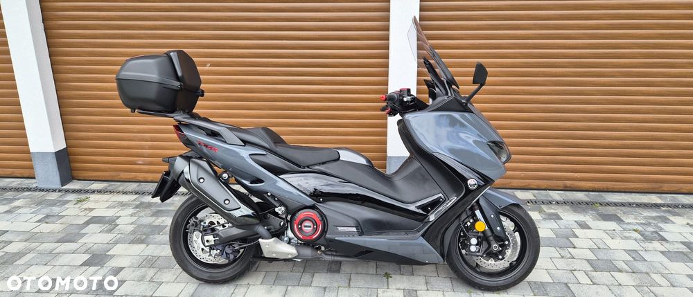 Yamaha Tmax - 23