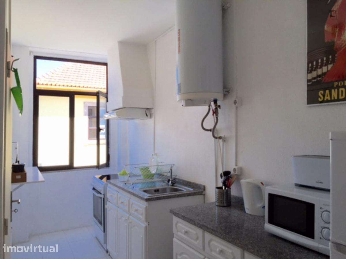 Apartamento com 2 quartos - localizado em Santa Marinha Porto - Grande imagem: 5/59