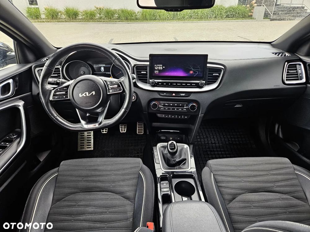 Kia ProCeed 1.5 T-GDI GT Line - 6