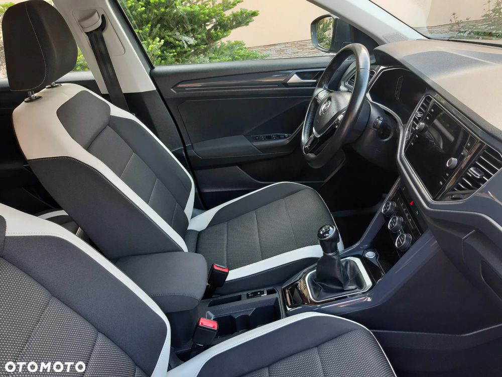 Volkswagen T-Roc - 31