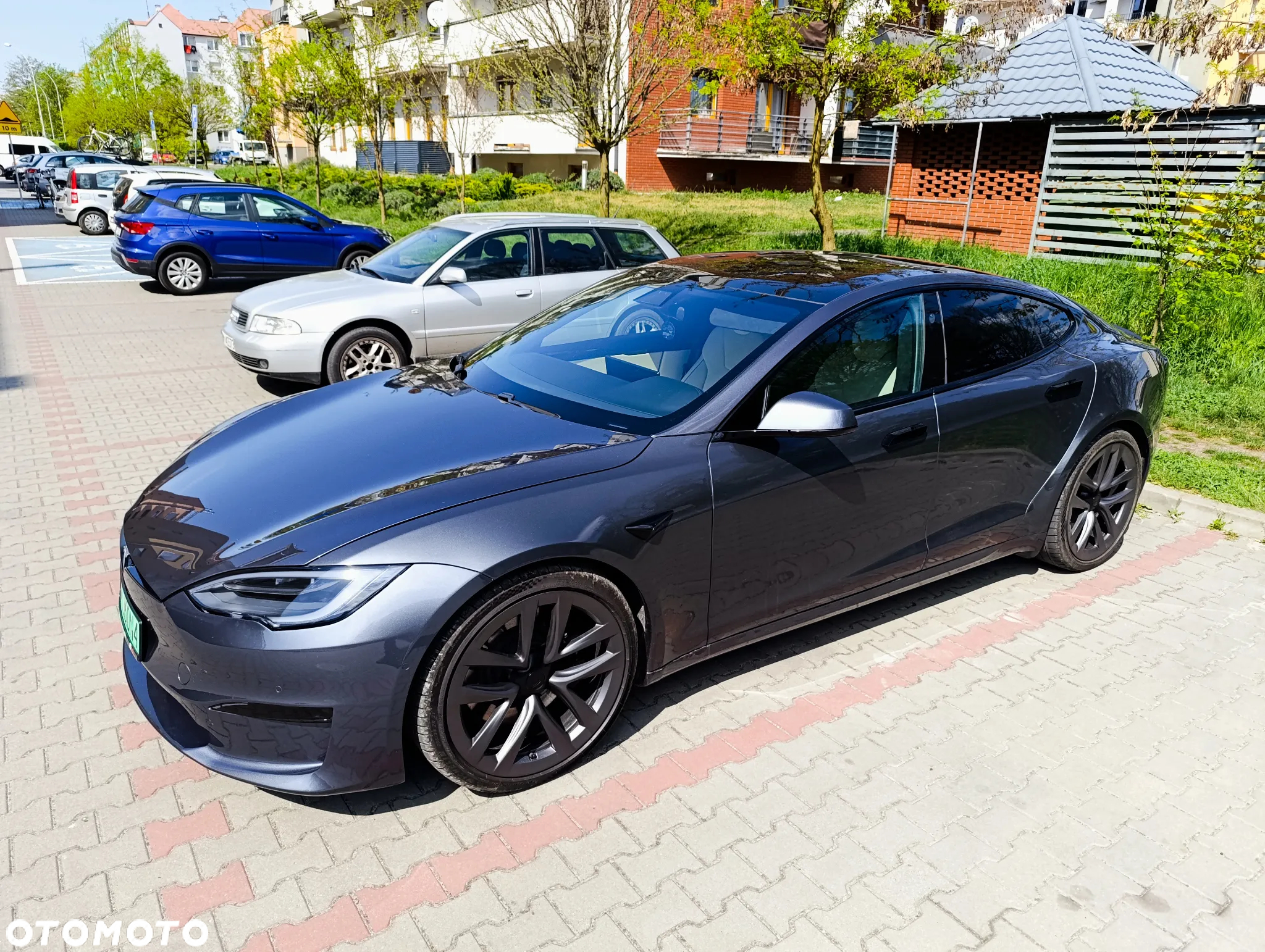 Tesla Model S Plaid - 11