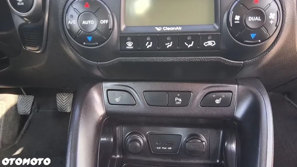 Hyundai ix35 1.6 2WD Fifa World Cup Edition - 18