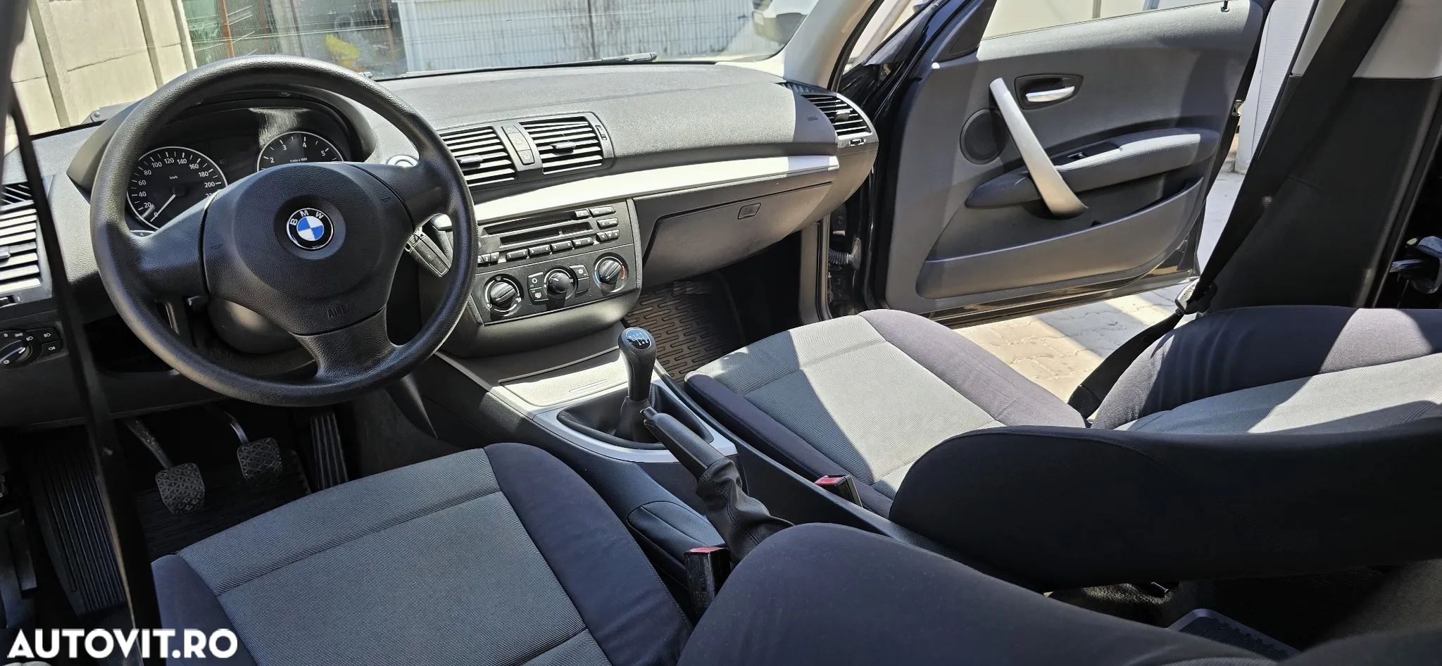 BMW Seria 1 116i - 17
