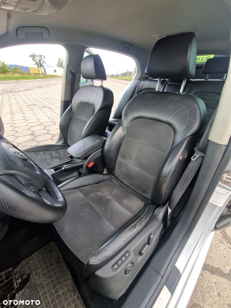 Skoda Superb 2.0 TDI Comfort DSG - 13