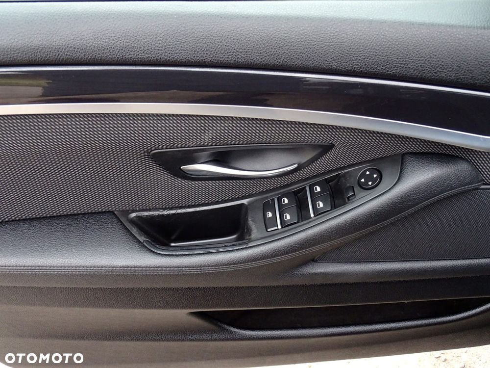 BMW Seria 5 520d - 3