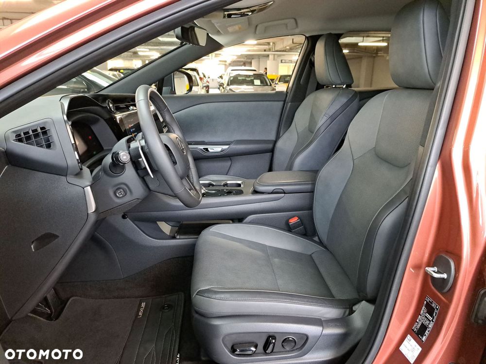 Lexus RZ 300e Prestige - 16