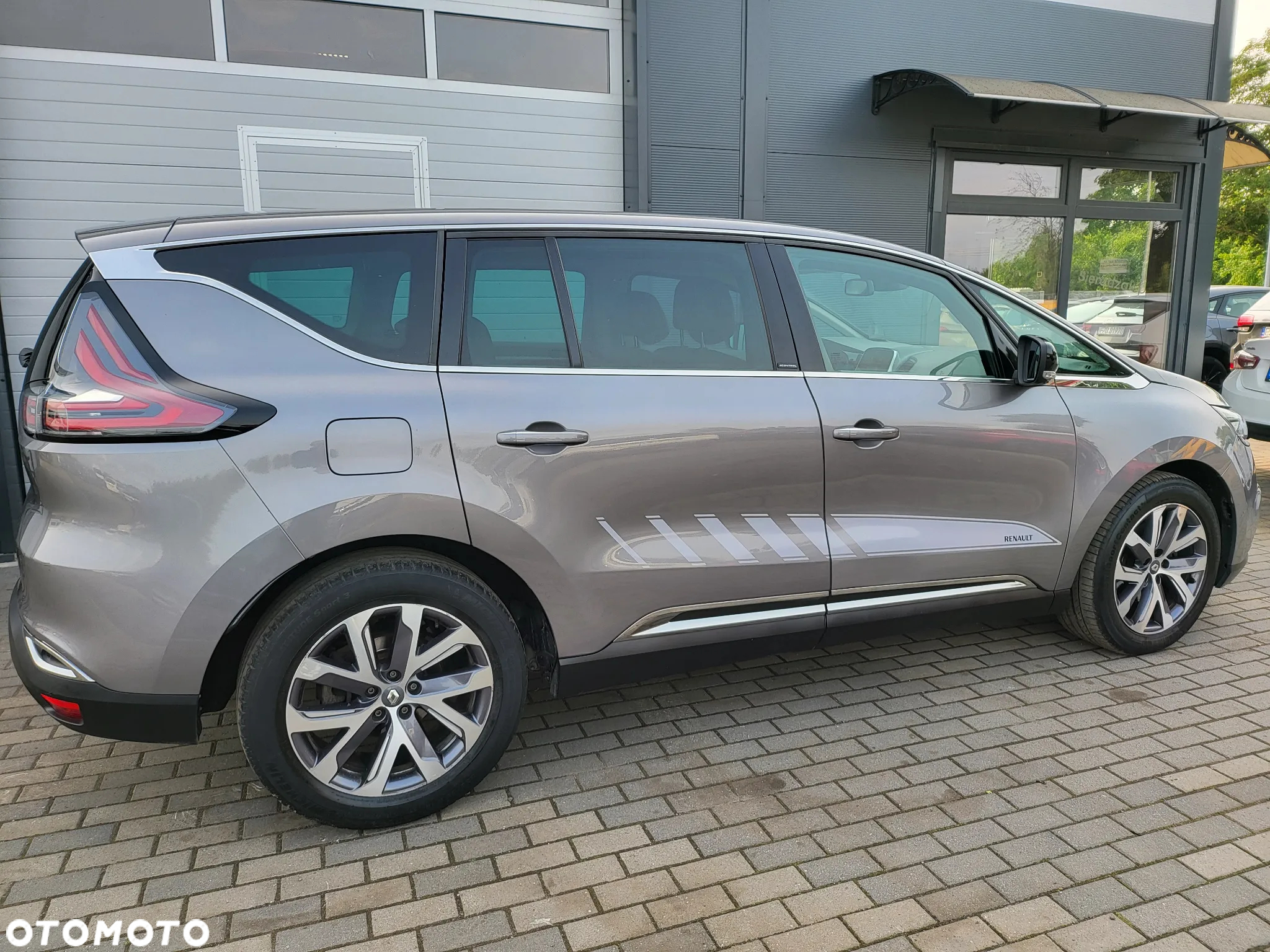 Renault Espace 1.6 dCi Energy Initiale Paris EDC 7os - 35