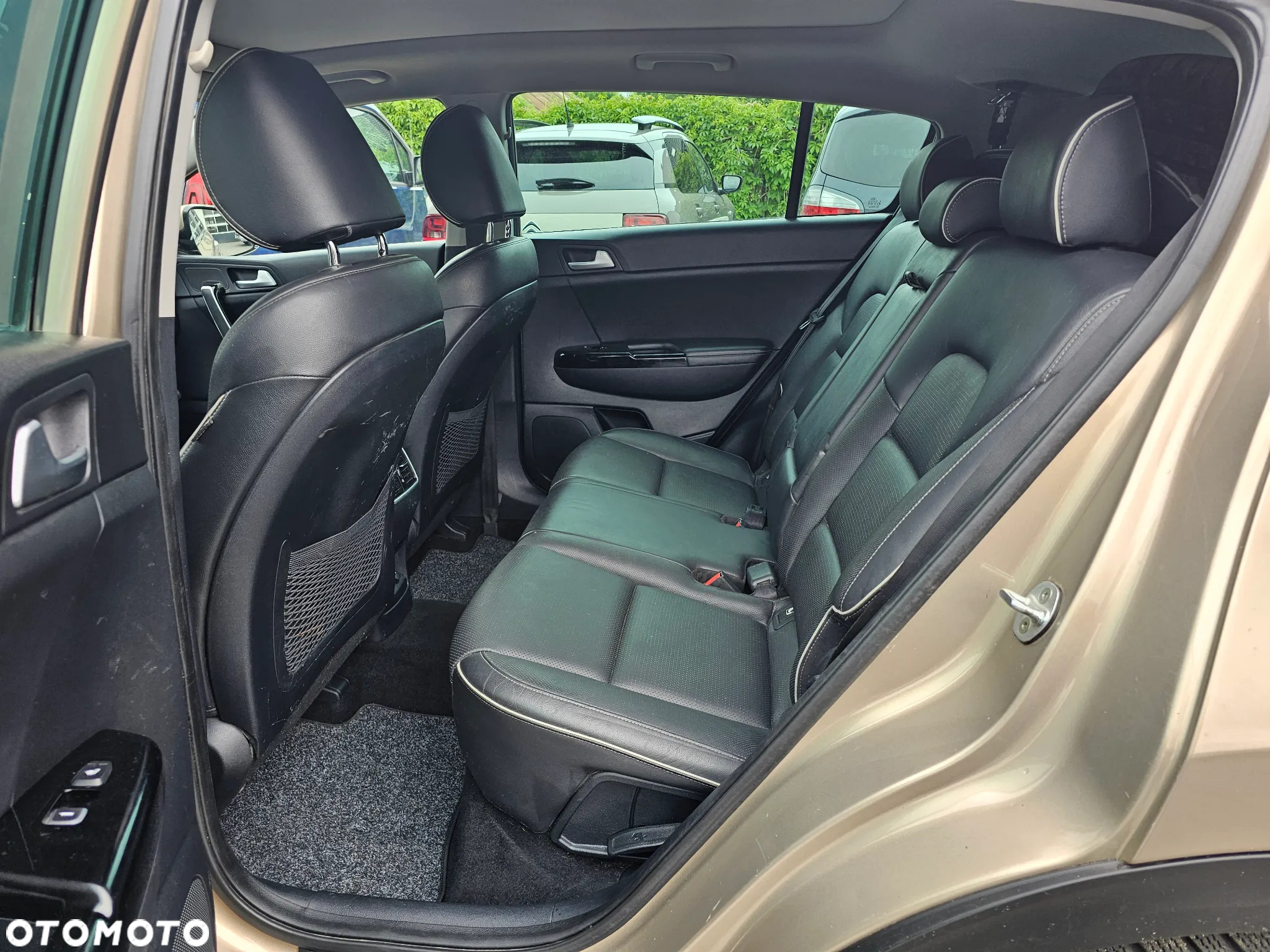 Kia Sportage 2.0 CRDI Business Line 4WD - 23