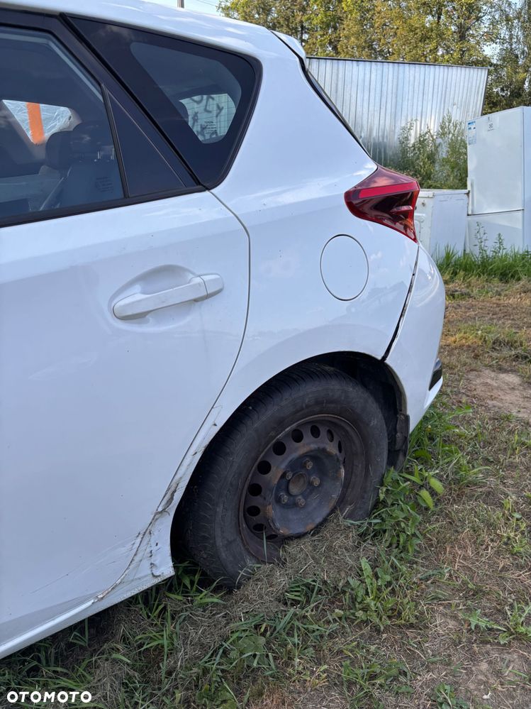 Toyota Auris - 6