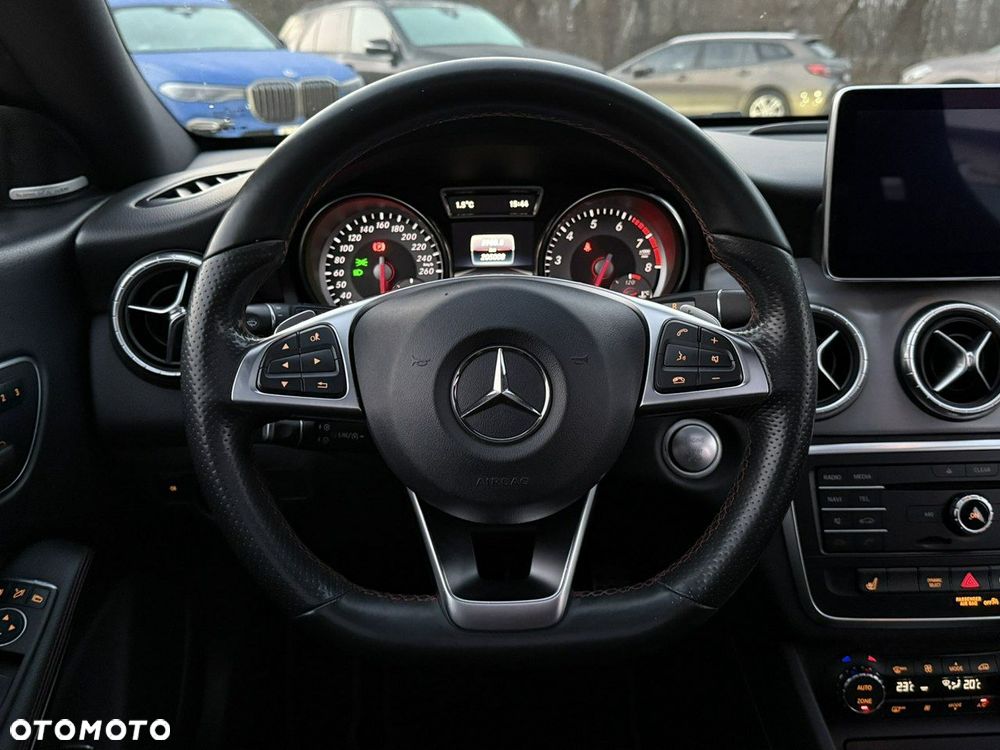 Mercedes-Benz CLA - 22