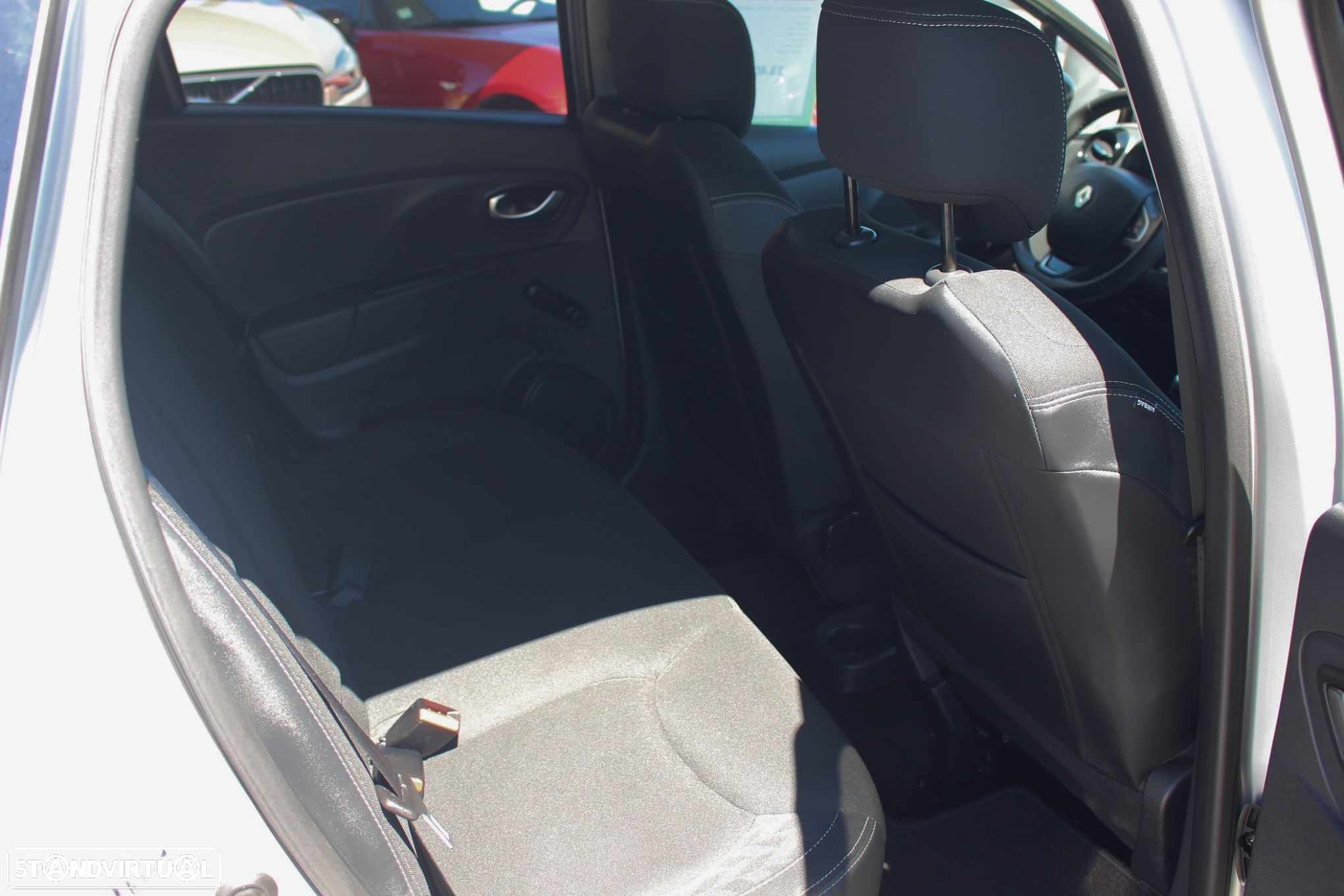 Renault Clio Sport Tourer 0.9 TCe Limited - 32