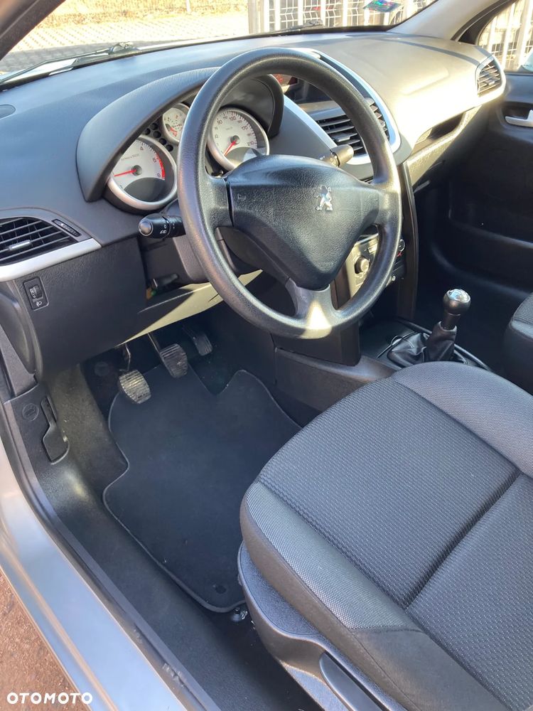 Peugeot 207 70 HDi FAP Tendance - 12