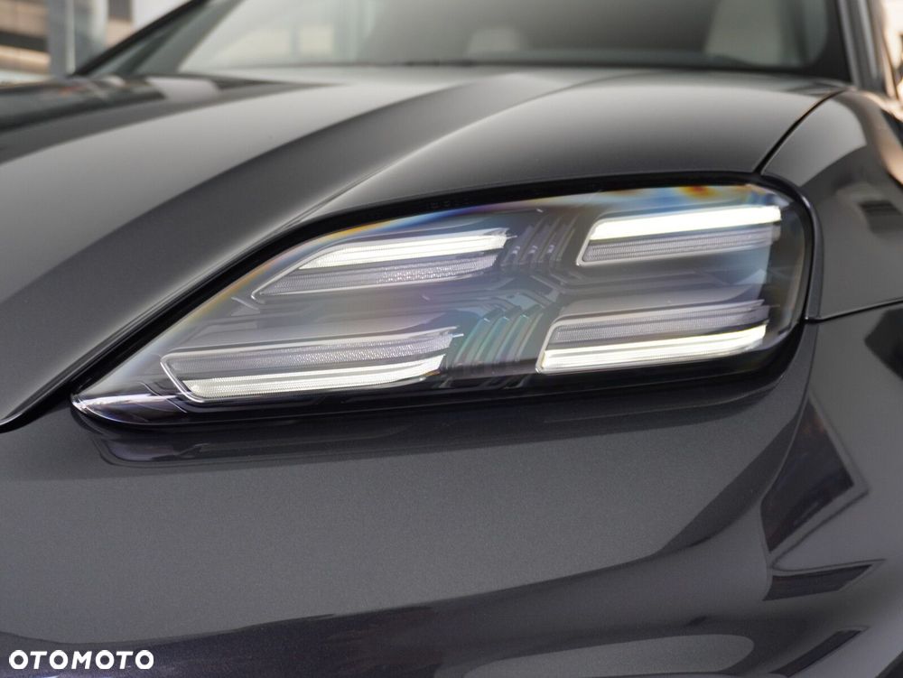 Porsche Macan 4 100kWh - 11