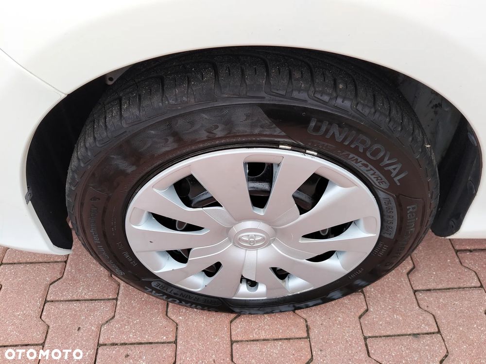 Toyota Yaris 1.0 Active - 17
