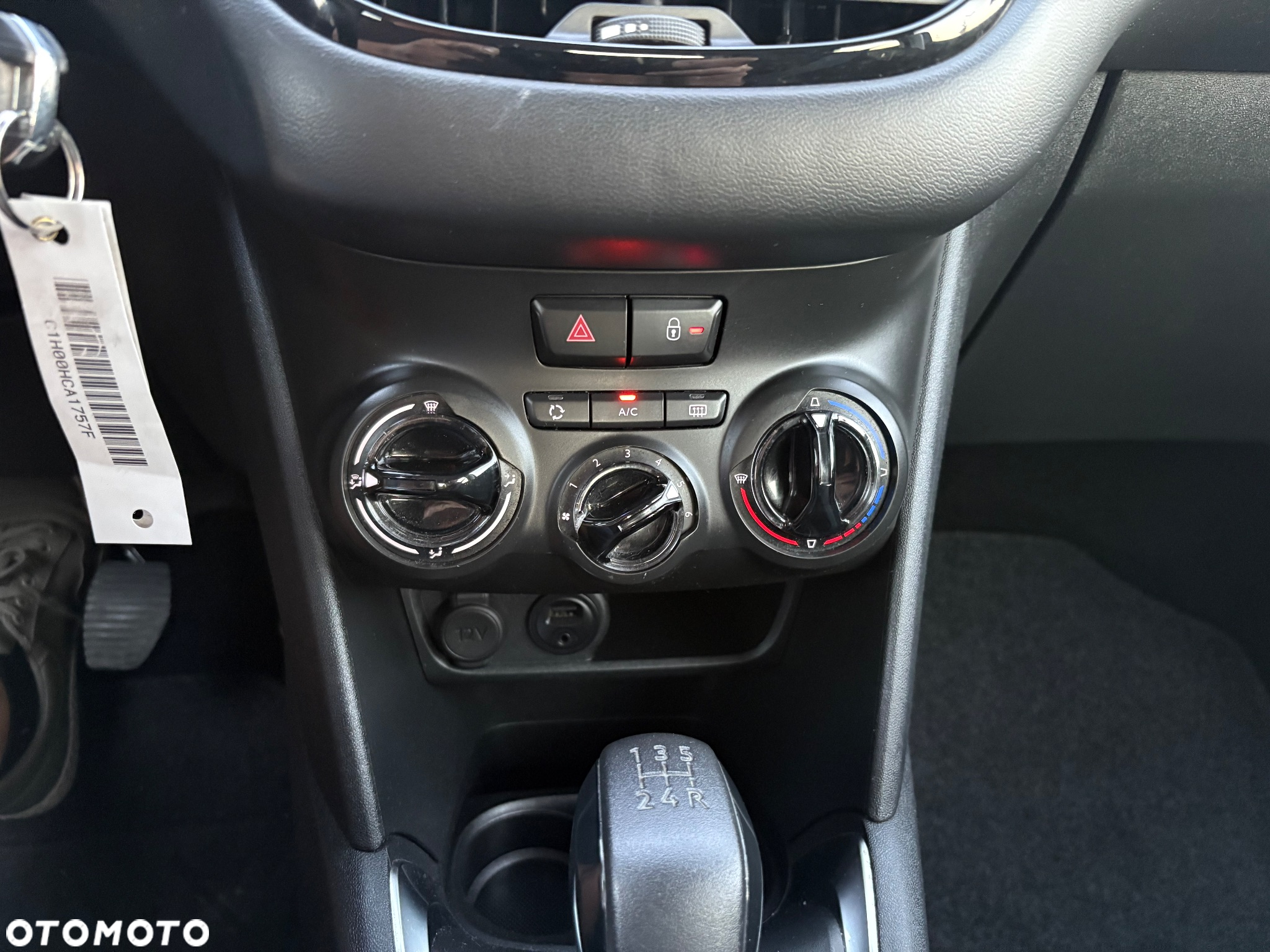 Peugeot 208 PureTech 82 Start & Stop Tech Edition - 16