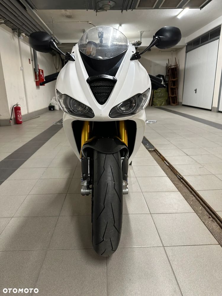 Triumph Daytona - 4