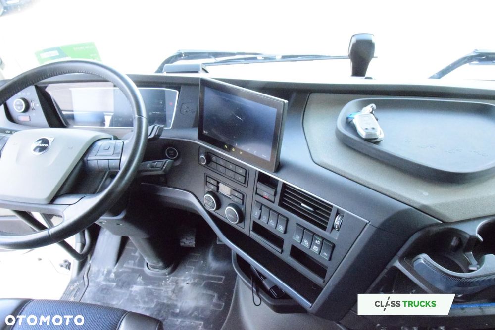 Volvo FH 460 AERO Globetrotter XL ACC i-Save I-ParkCool SideSkirts Mirror Cam - 12