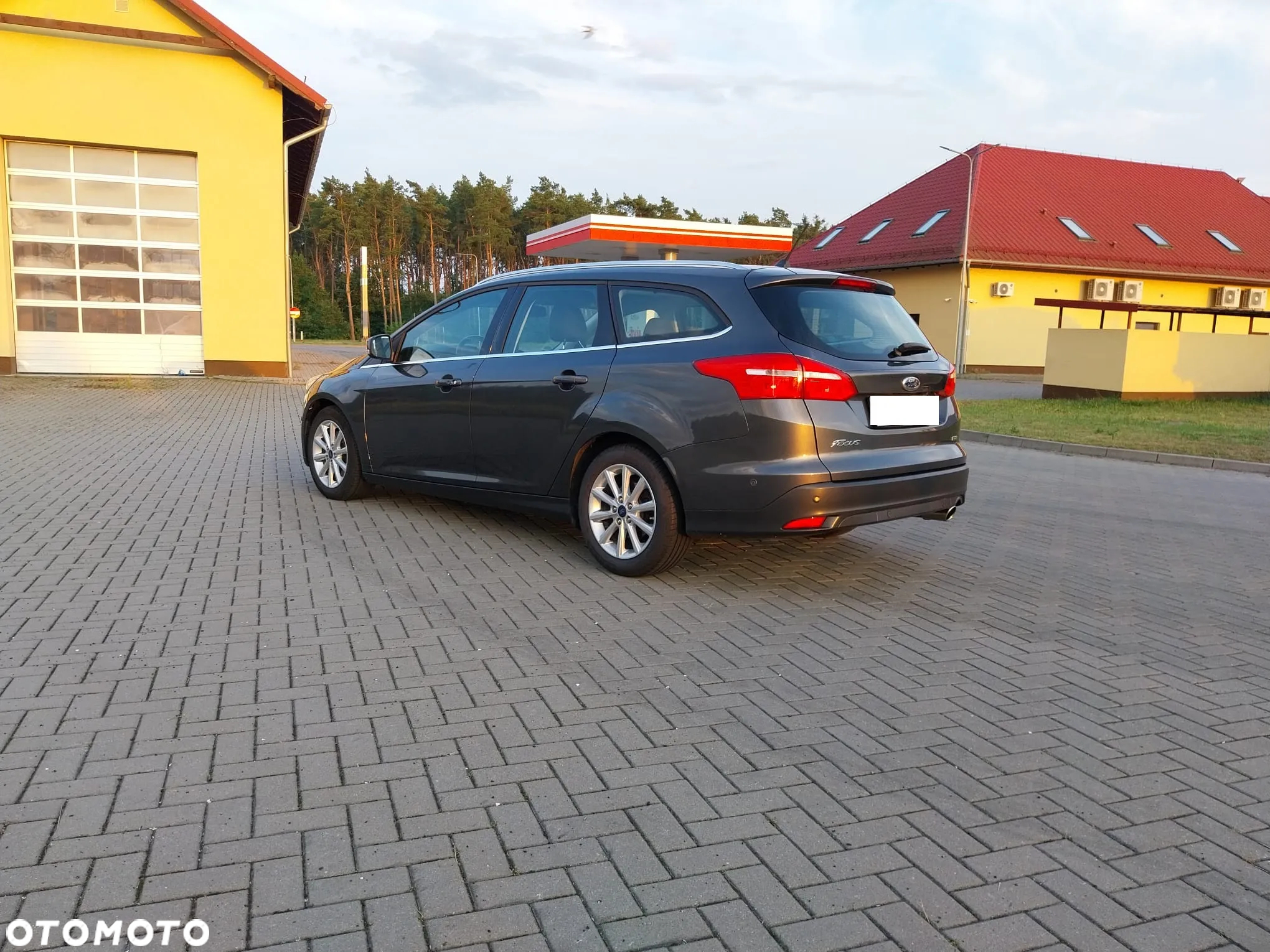 Ford Focus Turnier 1.5 EcoBoost Start-Stopp-System Titanium - 6