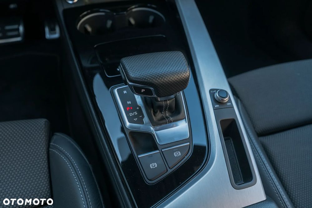 Audi A4 Avant 40 TFSI quattro S tronic S line - 15