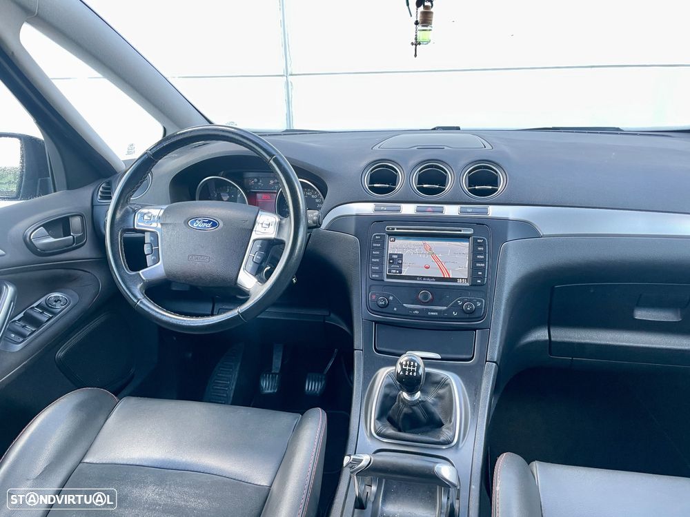 Ford S-Max 2.0 TDCi Titanium 7L 139g - 13
