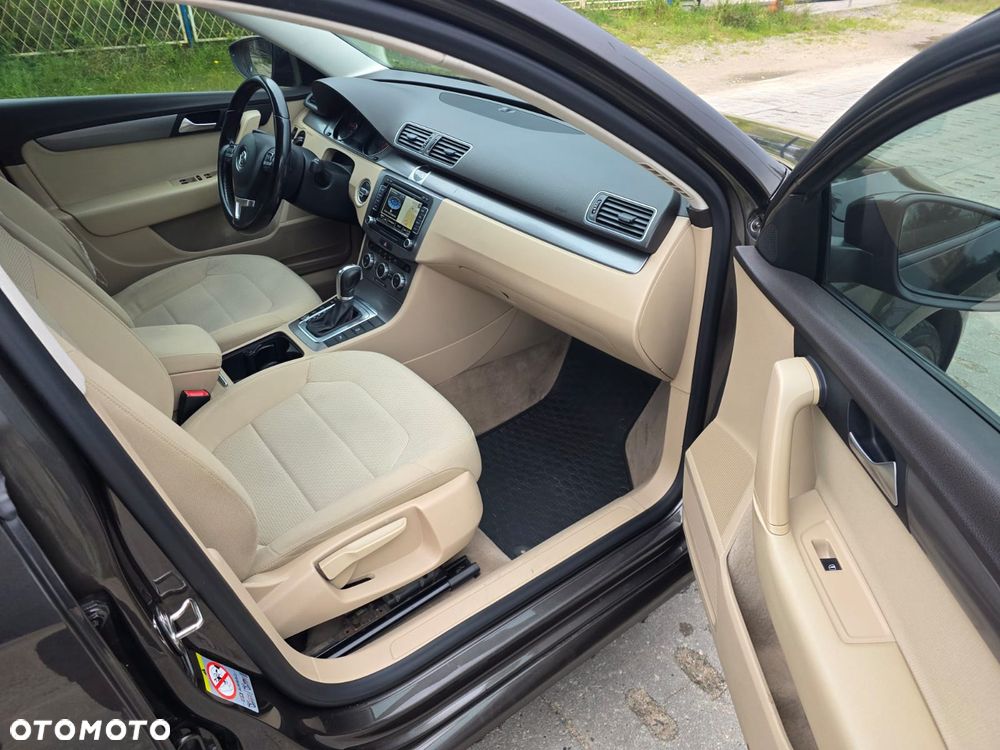 Volkswagen Passat 2.0 TDI Highline DSG - 7