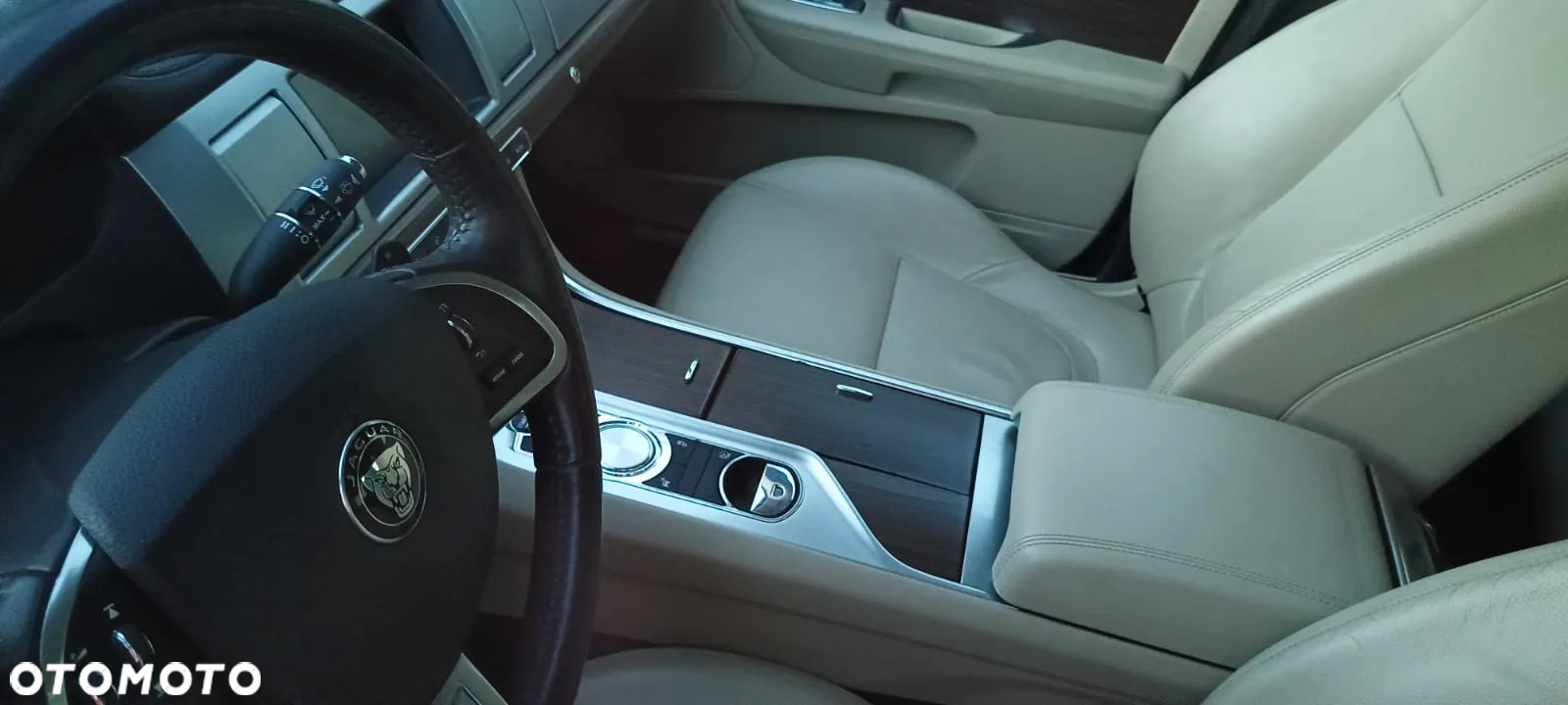 Jaguar XF 2.0 T Prestige - 5