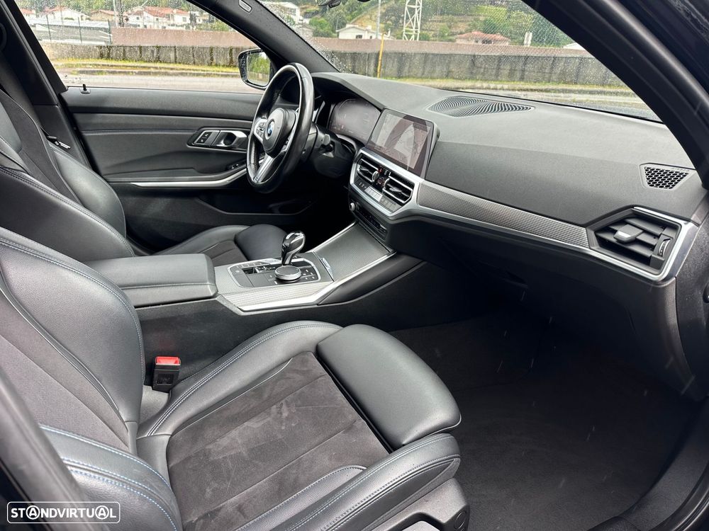 BMW 318 d Touring Pack M Auto - 24