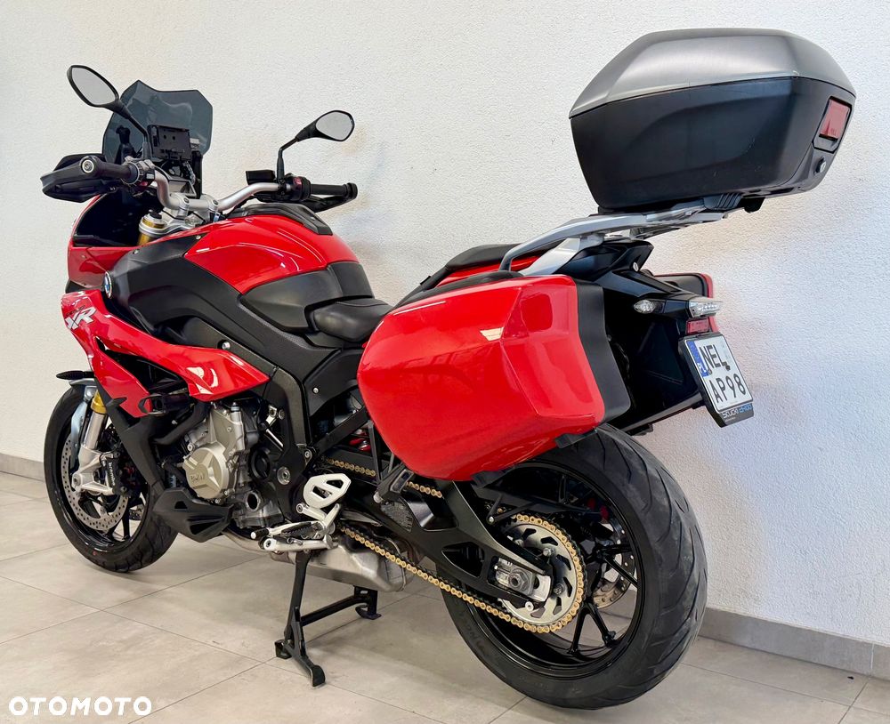 BMW XR - 3
