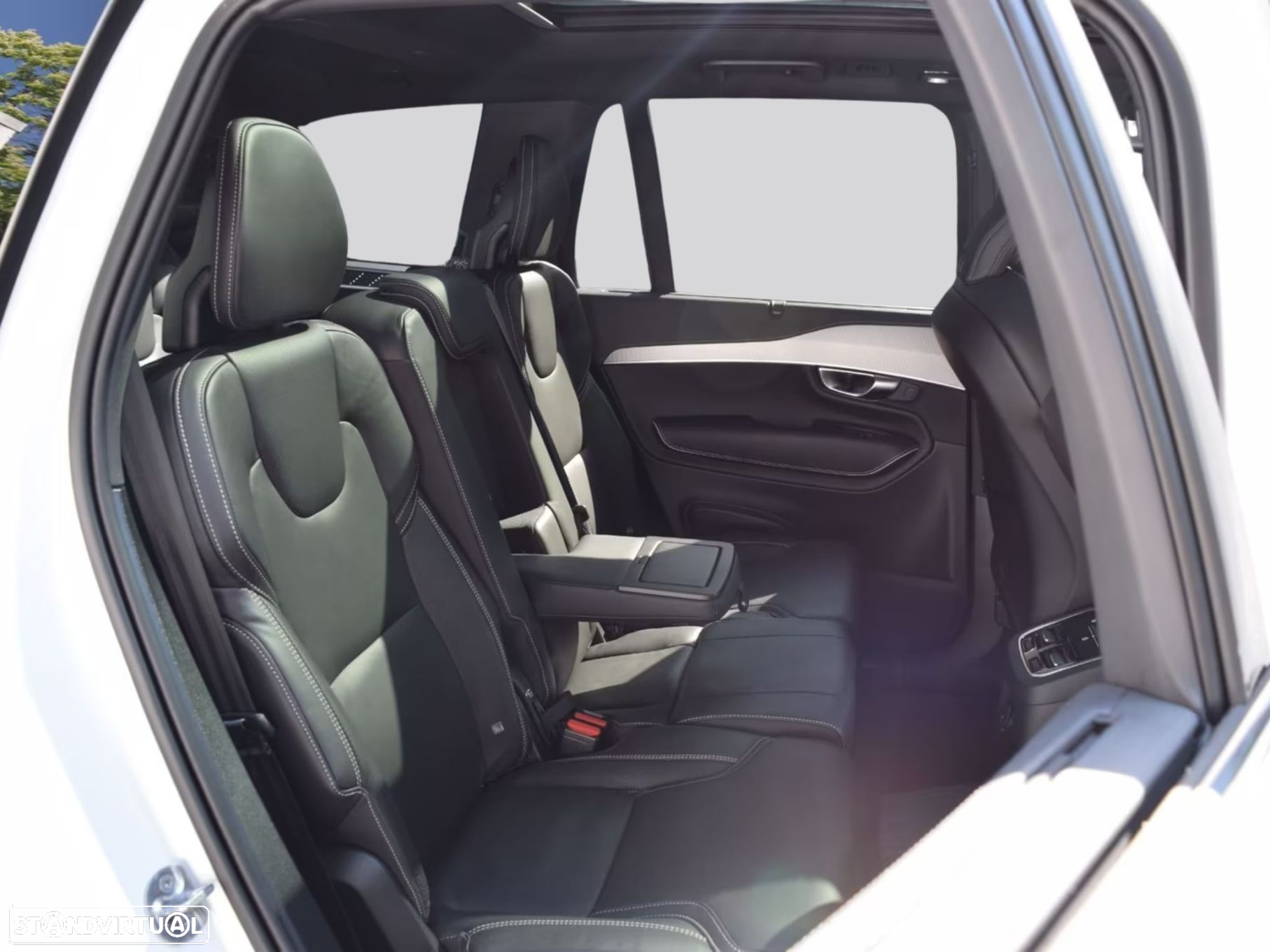 Volvo XC 90 - 9