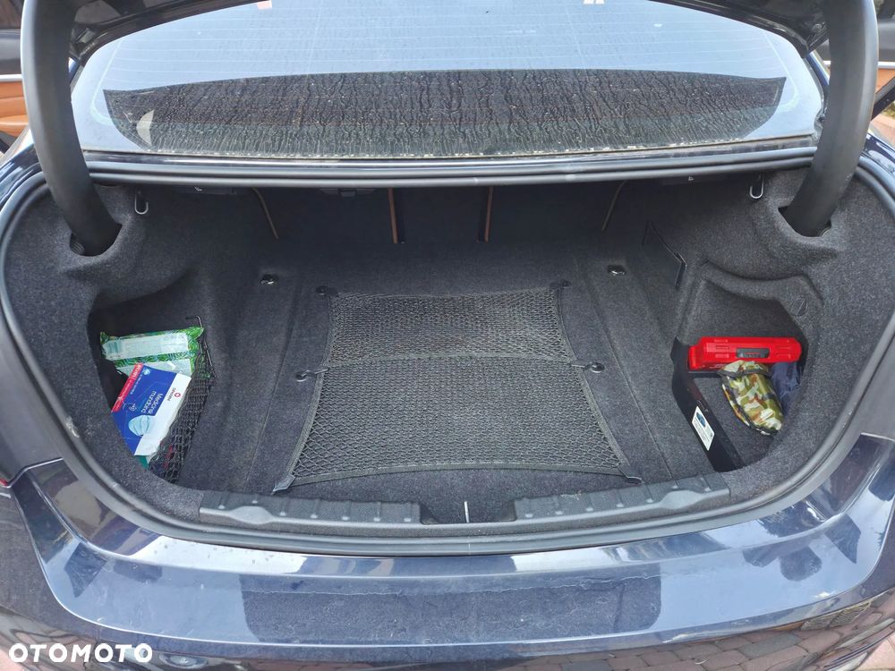 BMW Seria 3 328i Luxury Line - 13