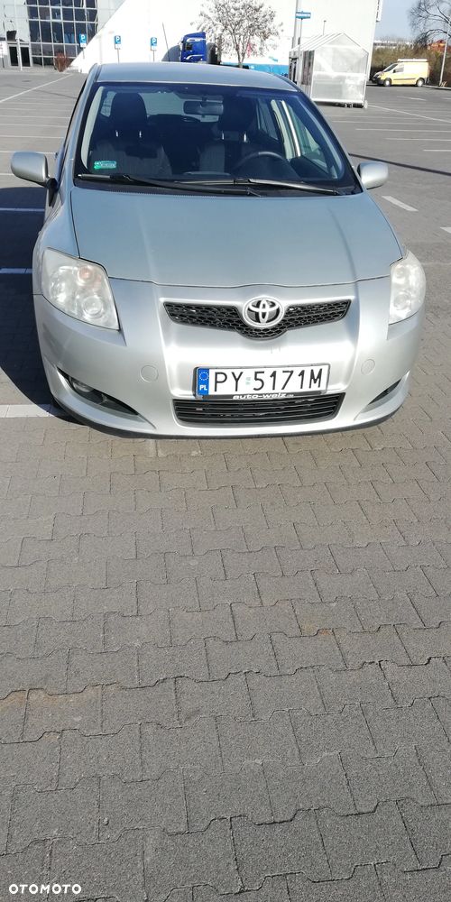 Toyota Auris 1.6 VVT-i Sol - 1