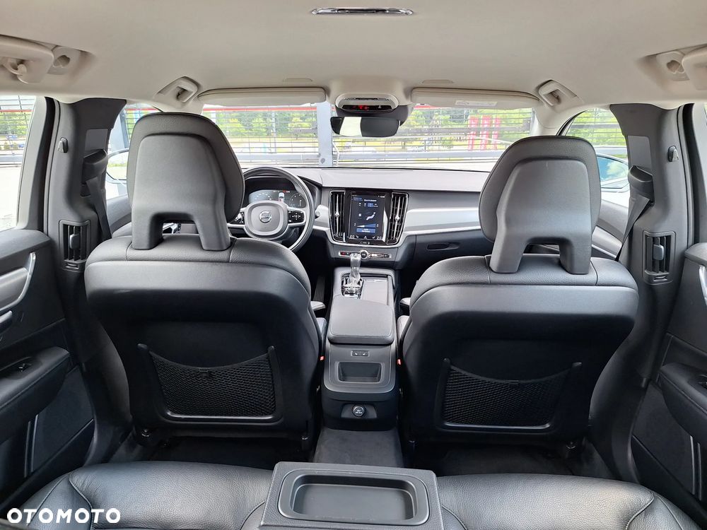 Volvo V90 T4 Momentum Pro - 15