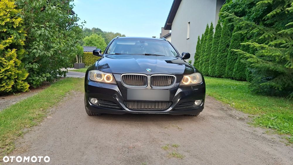 BMW Seria 3 320d xDrive DPF Edition Lifestyle - 2