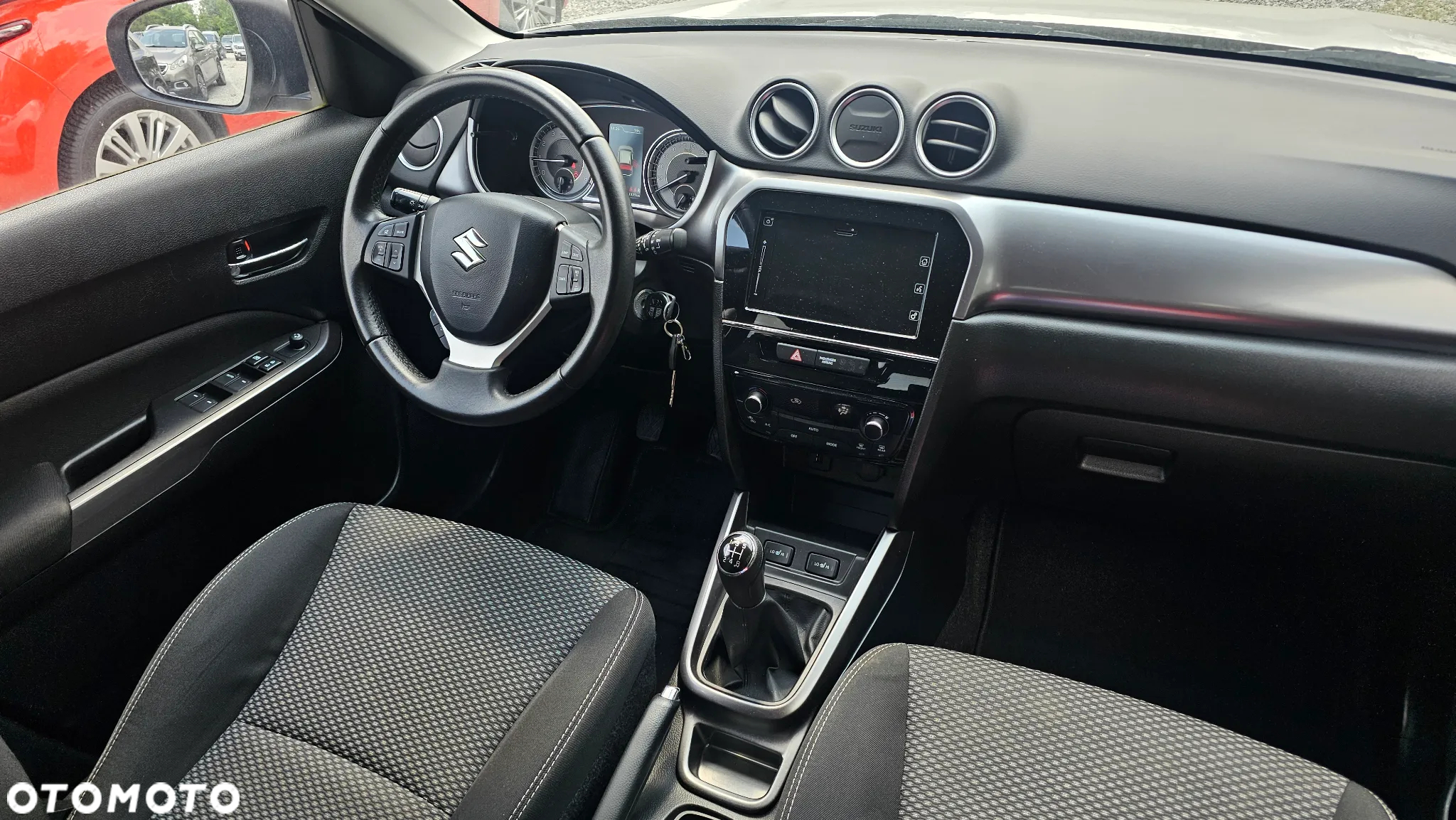 Suzuki Vitara 1.0 Boosterjet Premium 2WD - 11
