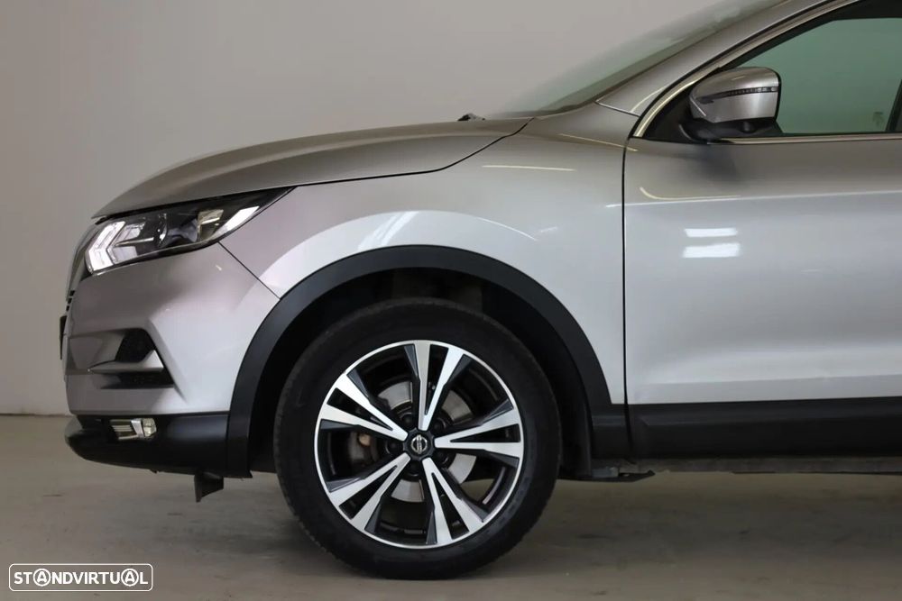 Nissan Qashqai 1.3 DIG-T N-Connecta LED+TT+SKY - 12