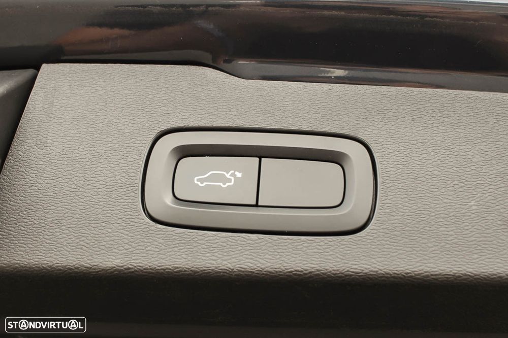 Volvo V60 D3 Momentum Pro - 10