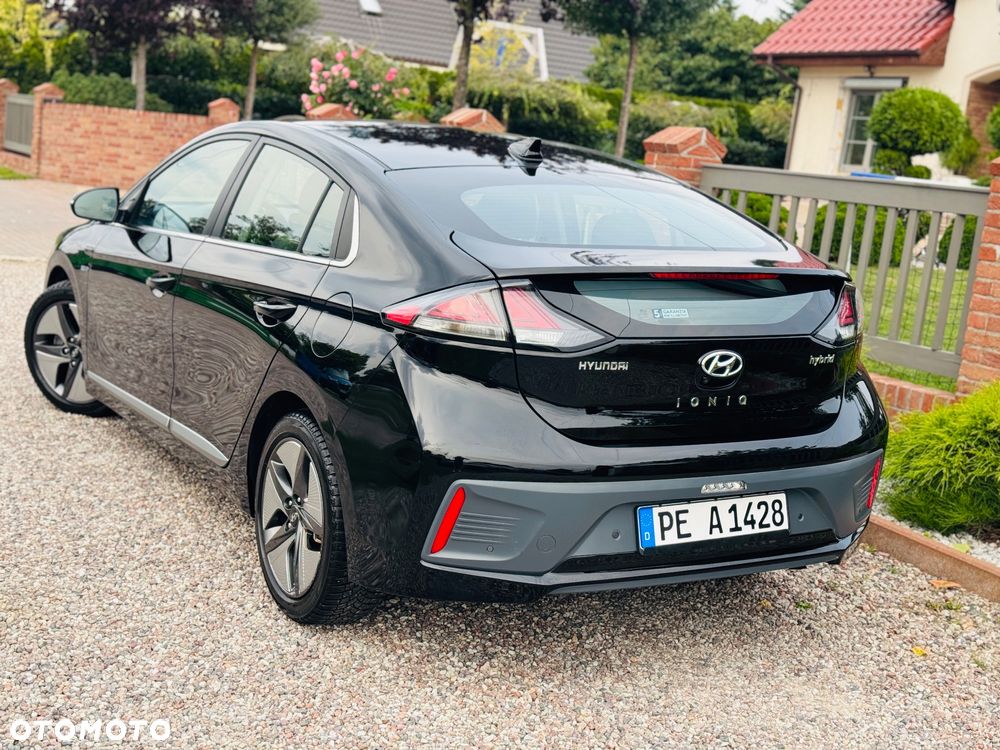 Hyundai IONIQ Hybrid 1.6 GDI Premium - 16