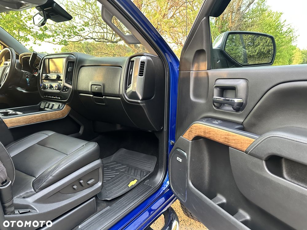 Chevrolet Silverado - 17
