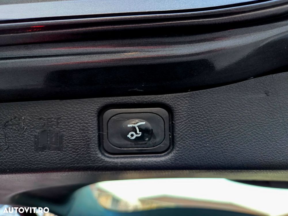 Ford Galaxy 2.0 TDCi Titanium - 25