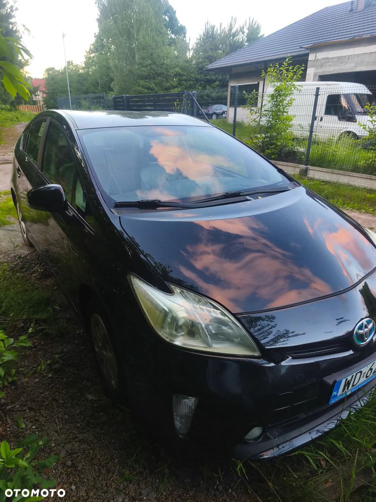 Toyota Prius 1.8 HSD Premium - 2